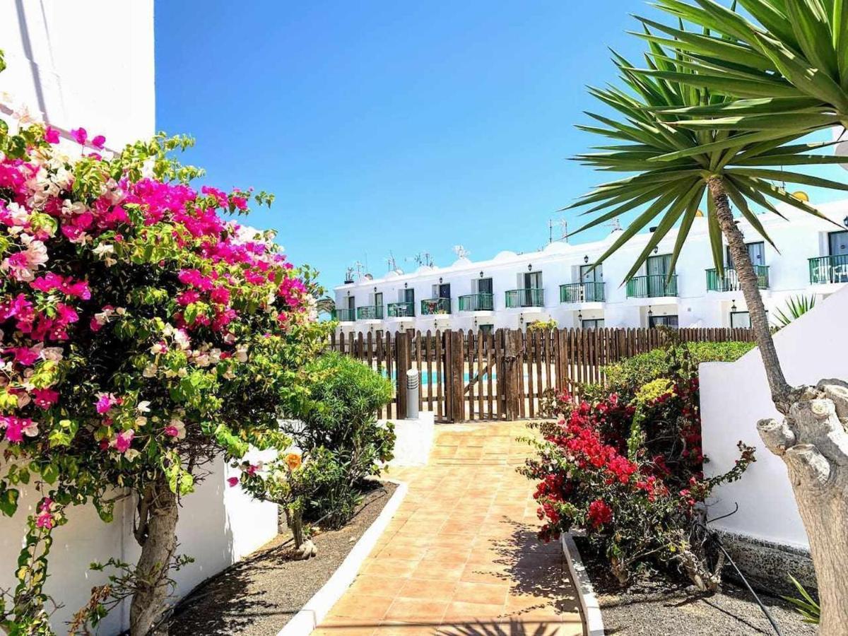 Blue Island Pool View & Wi-Fi By Irent Fuerteventura Appartement Corralejo Buitenkant foto