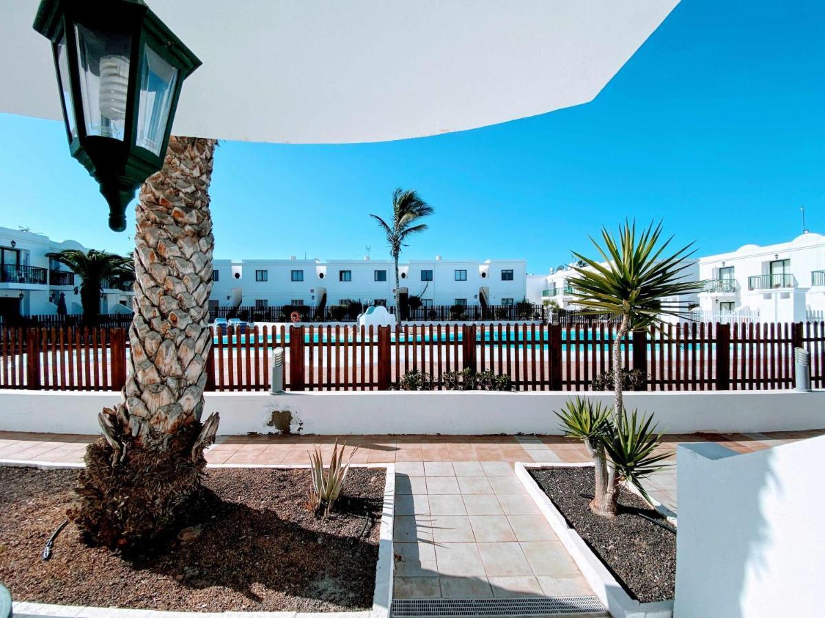 Blue Island Pool View & Wi-Fi By Irent Fuerteventura Appartement Corralejo Buitenkant foto