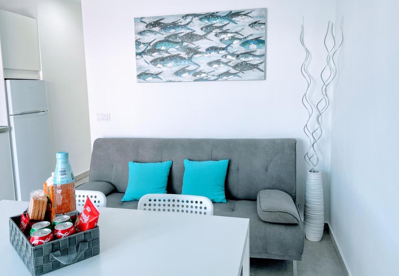 Blue Island Pool View & Wi-Fi By Irent Fuerteventura Appartement Corralejo Buitenkant foto