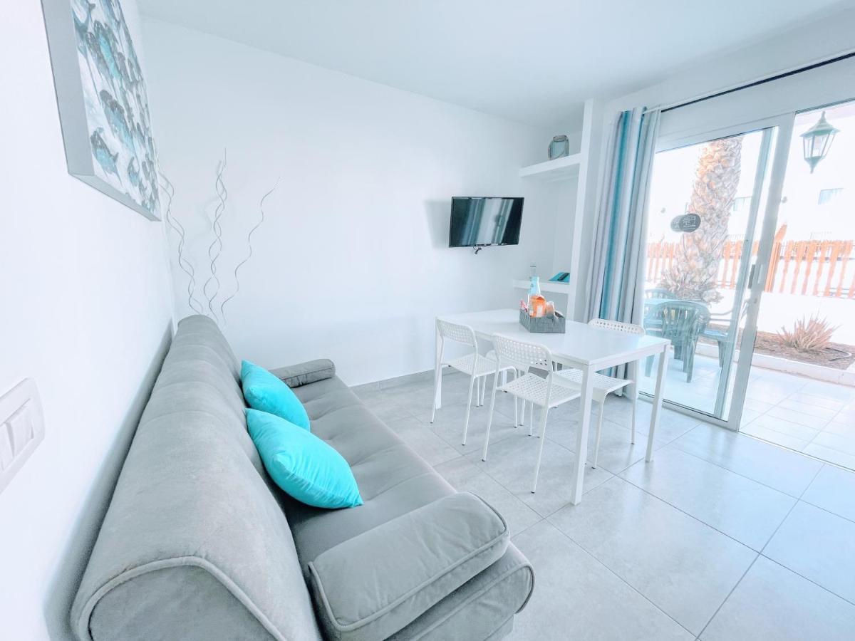 Blue Island Pool View & Wi-Fi By Irent Fuerteventura Appartement Corralejo Buitenkant foto