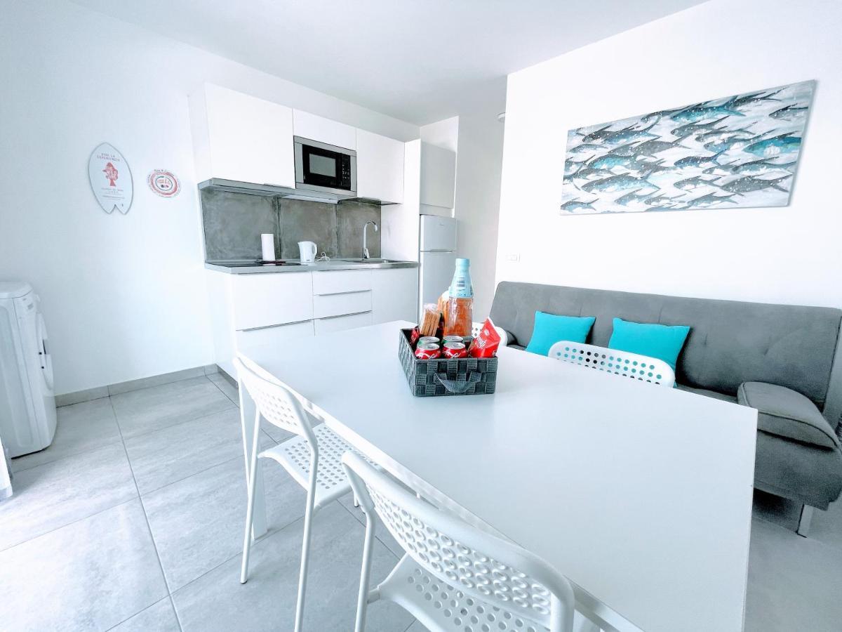 Blue Island Pool View & Wi-Fi By Irent Fuerteventura Appartement Corralejo Buitenkant foto
