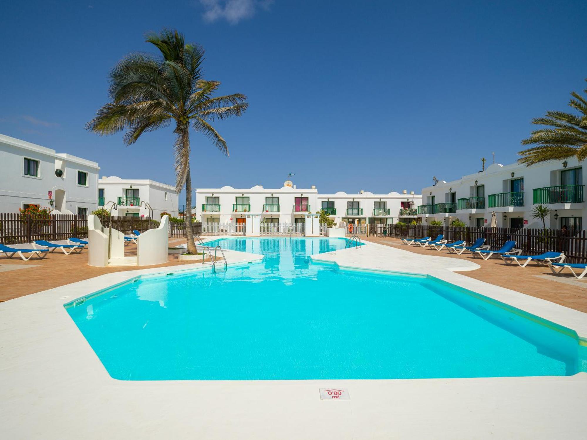 Blue Island Pool View & Wi-Fi By Irent Fuerteventura Appartement Corralejo Buitenkant foto