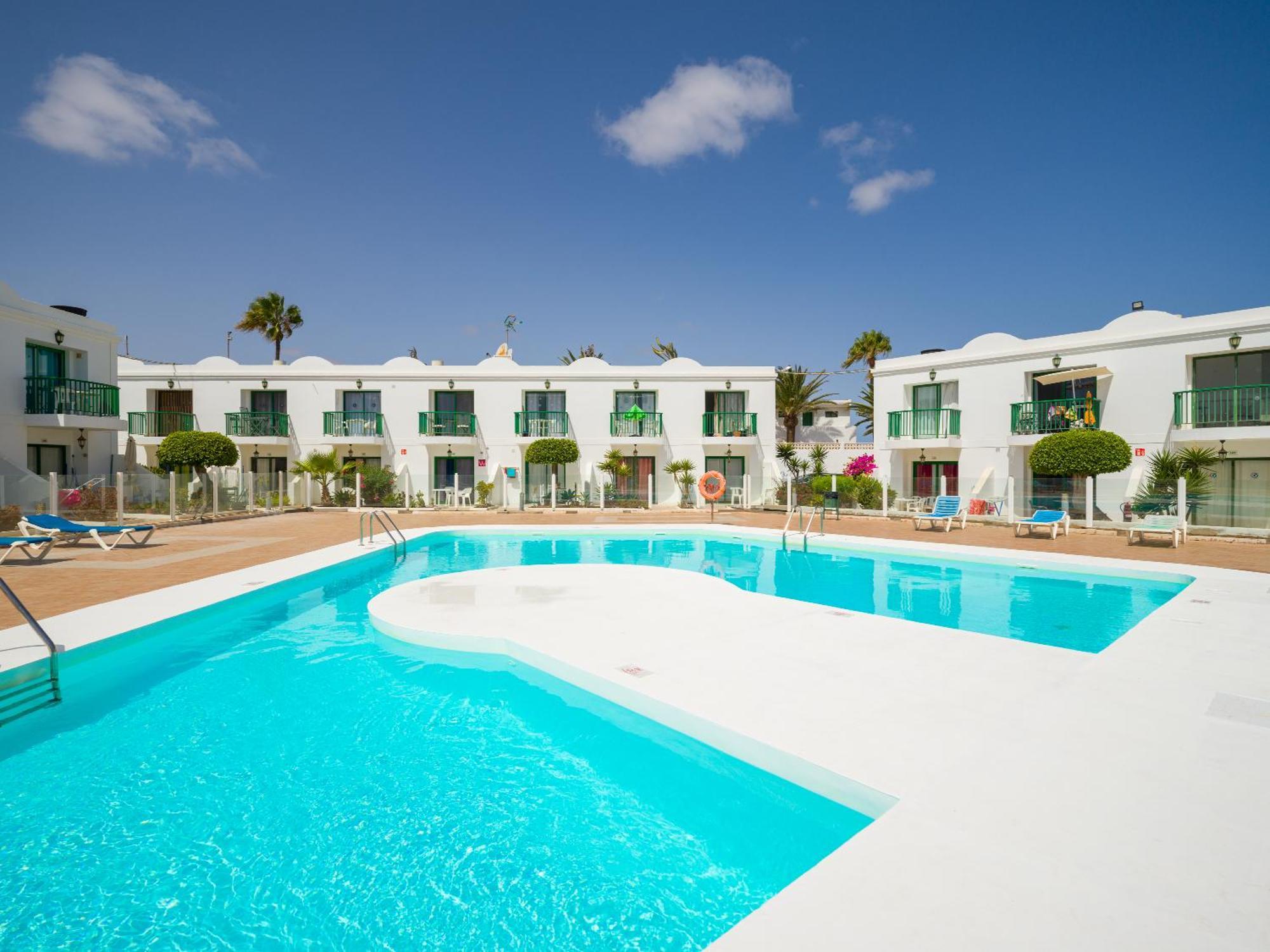 Blue Island Pool View & Wi-Fi By Irent Fuerteventura Appartement Corralejo Buitenkant foto