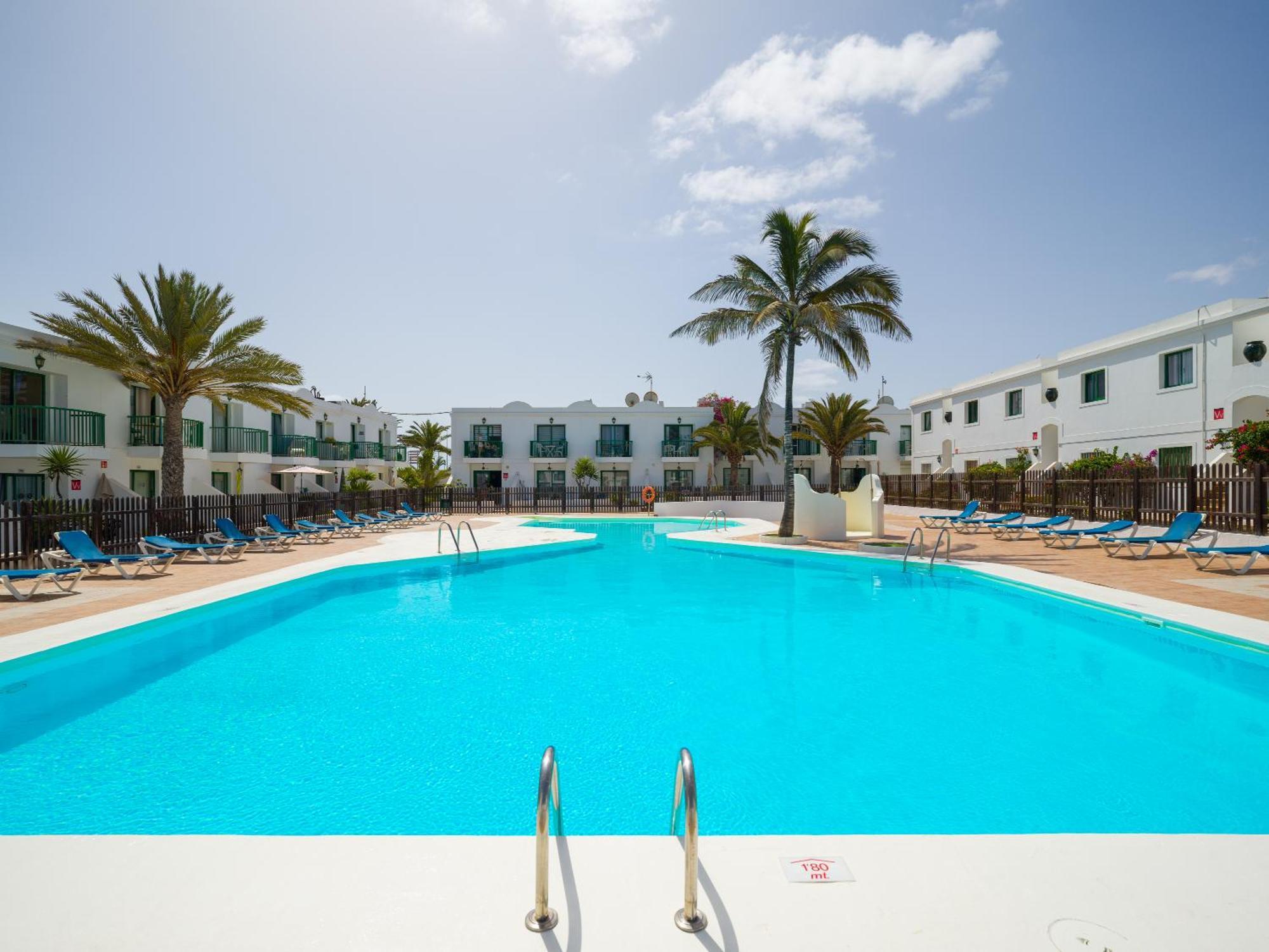 Blue Island Pool View & Wi-Fi By Irent Fuerteventura Appartement Corralejo Buitenkant foto