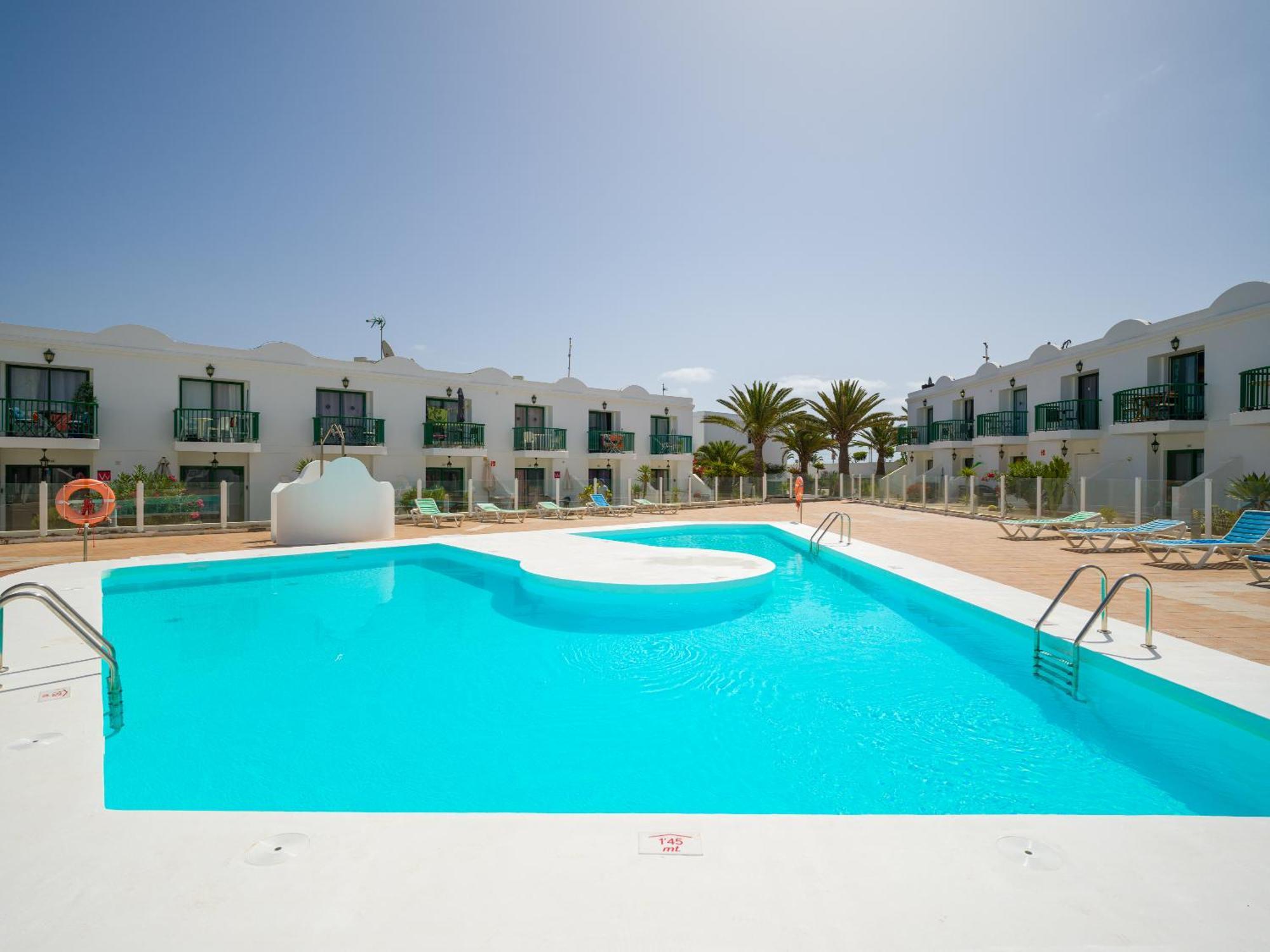Blue Island Pool View & Wi-Fi By Irent Fuerteventura Appartement Corralejo Buitenkant foto